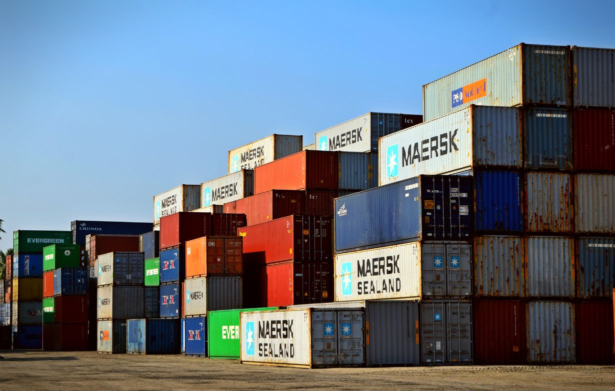 Servicio de Procesos de Exportación e Importación